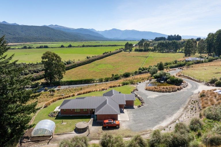 Photo of property in 787a Manapouri-te Anau Highway, Te Anau, 9679