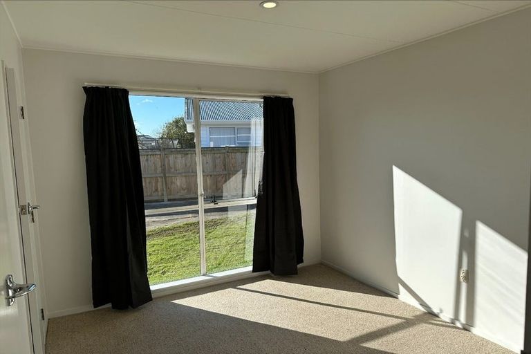 Photo of property in 6 Cook Street, Levin, 5510