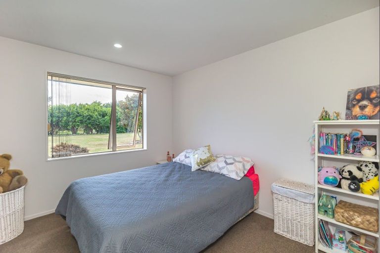 Photo of property in 38 Saint Laurent Way, Ohau, Levin, 5570