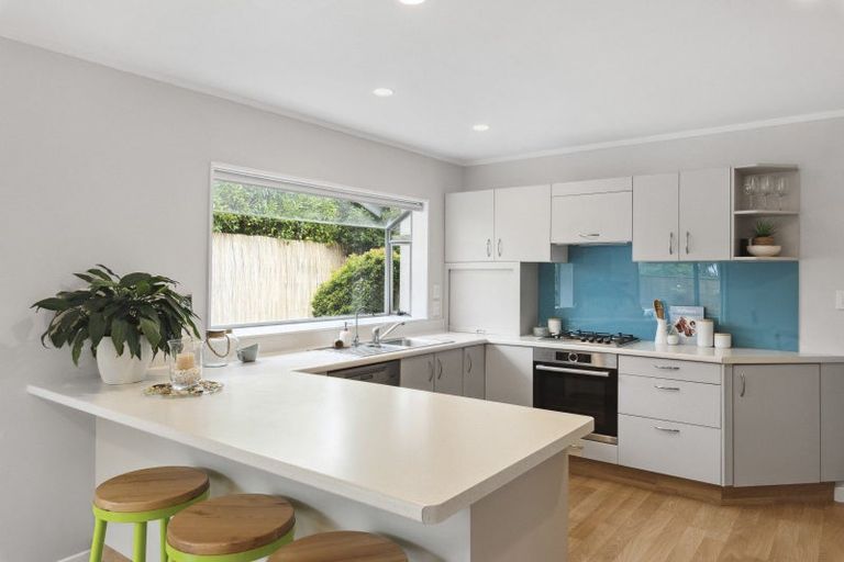 Photo of property in 14 Meredith Way, Paraparaumu Beach, Paraparaumu, 5032