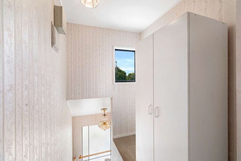 Photo of property in 3 Wallace Road, Ranui, Auckland, 0612