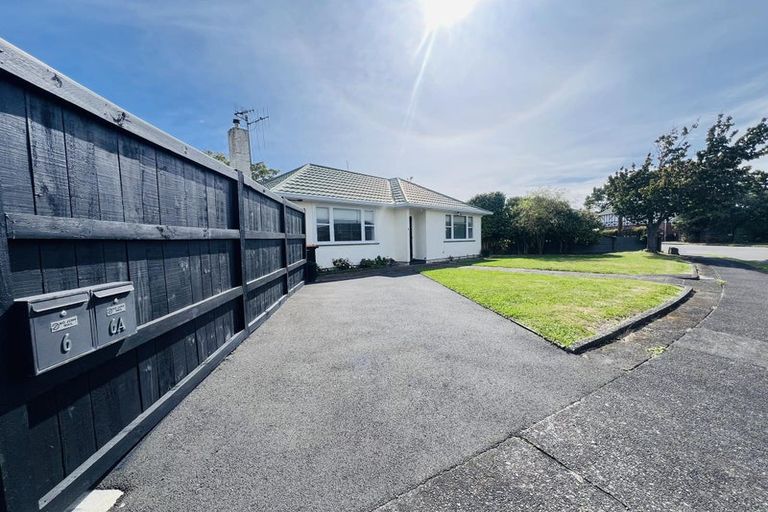 Photo of property in 6 Lewis Place, Highbury, Palmerston North, 4412
