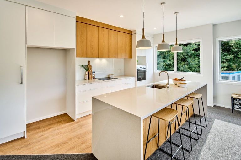 Photo of property in 5 Pakura Place, Wainuiomata, Lower Hutt, 5014