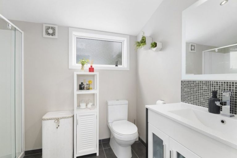 Photo of property in 54a Mandalay Terrace, Khandallah, Wellington, 6035