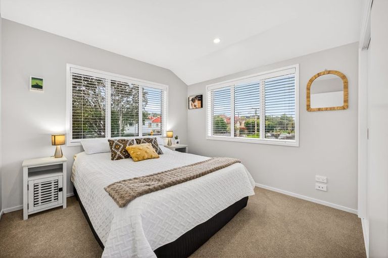Photo of property in 28a Inverness Road, Browns Bay, Auckland, 0630