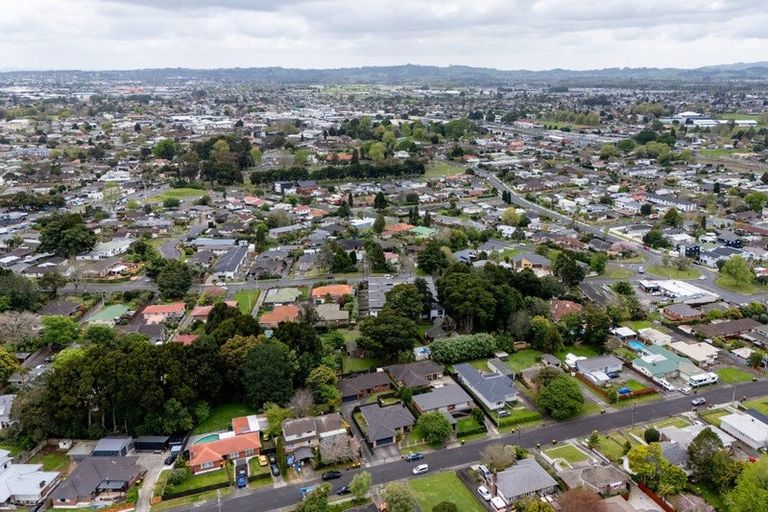 Photo of property in 17a Callis Avenue, Opaheke, Papakura, 2113
