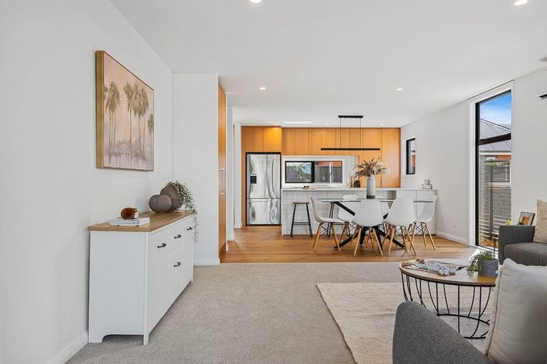 Photo of property in 15 Pembrook Close, Rangiora, 7400