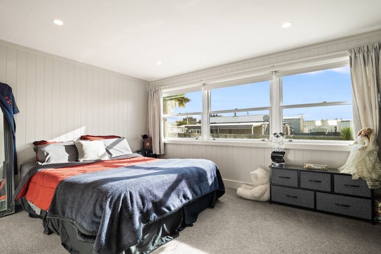 Photo of property in 18 Tiverton Street, Palmerston, 9430