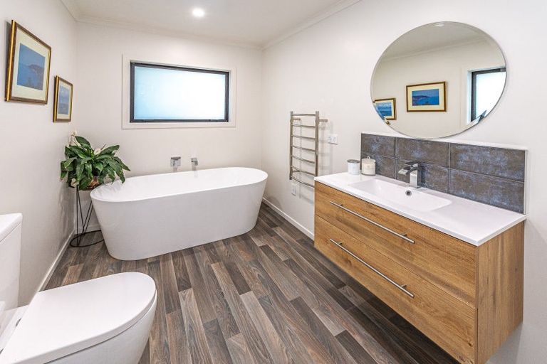 Photo of property in 3 Photinia Place, Aramoho, Whanganui, 4500