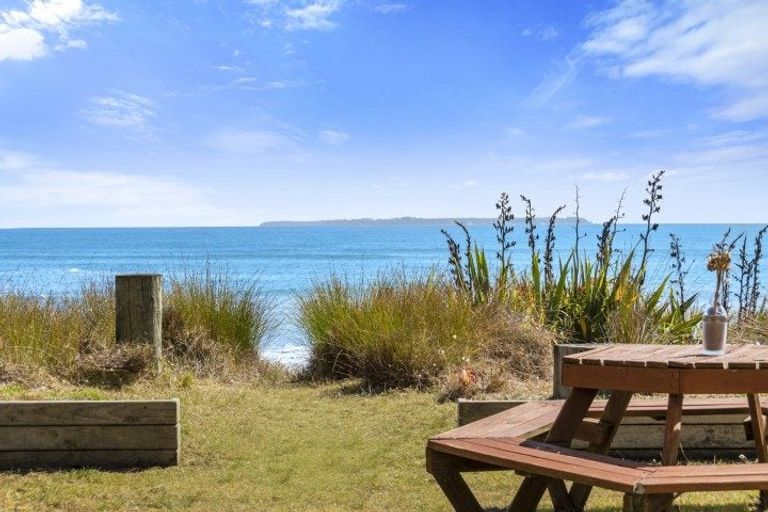 Photo of property in 99 Karewa Parade, Papamoa Beach, Papamoa, 3118