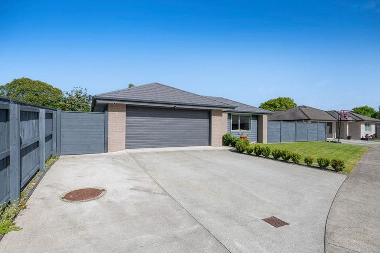 Photo of property in 7 Riverboat Lane, Helensville, 0800