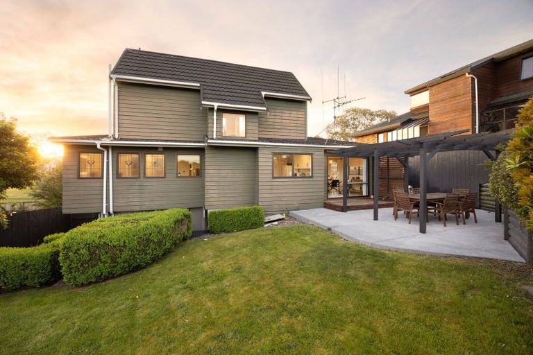 Photo of property in 43 Lachlan Drive, Dinsdale, Hamilton, 3204