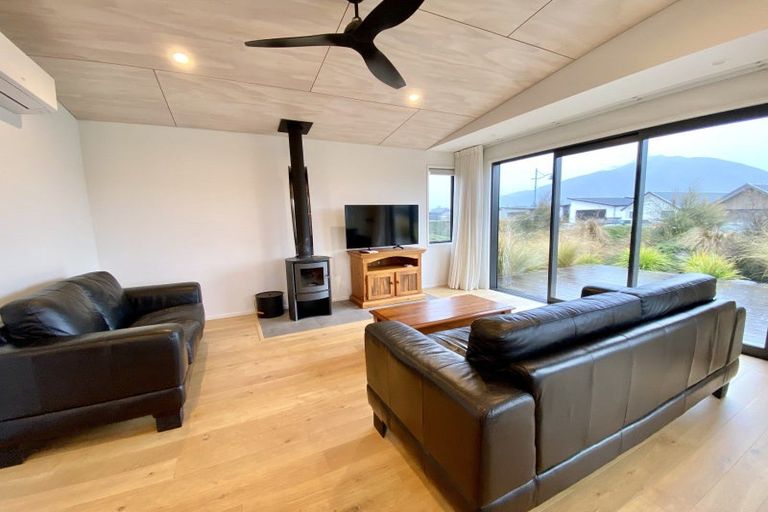 Photo of property in 68 Infinity Drive, Wanaka, 9305