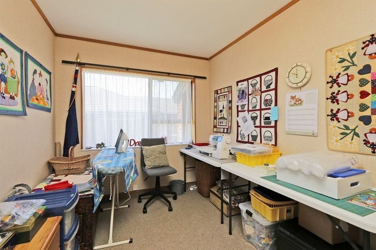 Photo of property in 49a Church Road, Taradale, Napier, 4112
