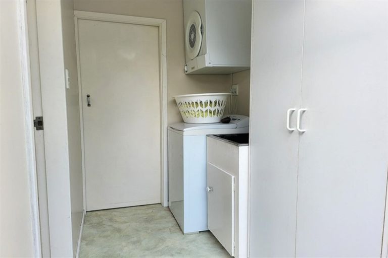 Photo of property in 90 Eden Street, Island Bay, Wellington, 6023