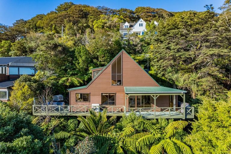 Photo of property in 126a Cheviot Road, Lowry Bay, Lower Hutt, 5013