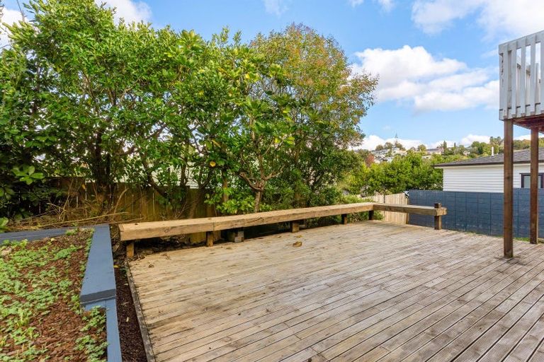 Photo of property in 39 Garton Drive, Massey, Auckland, 0614