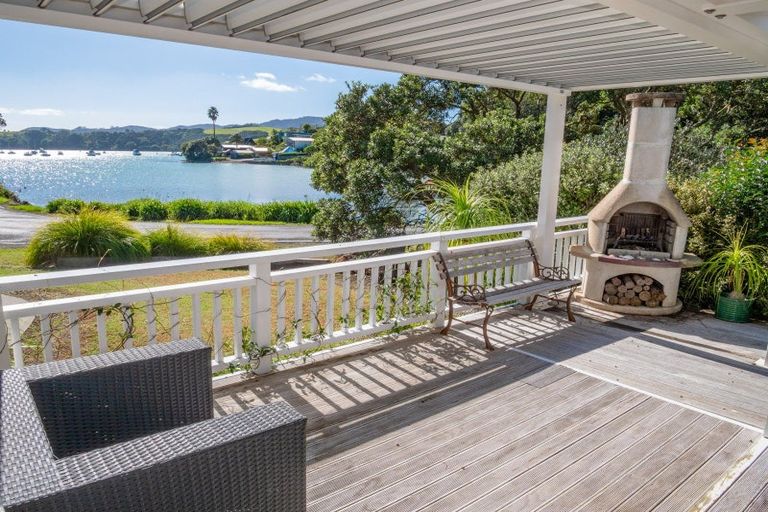 Photo of property in 1 Richmond Road, Mangonui, 0420