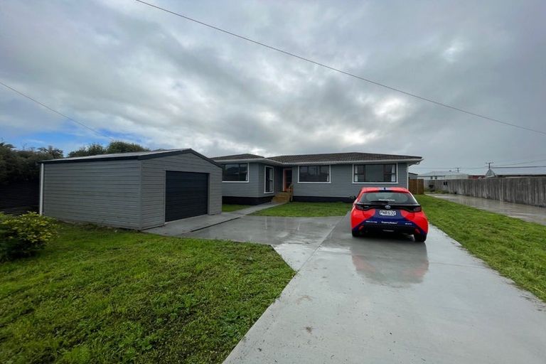 Photo of property in 79 Ngatai Street, Manaia, 4612