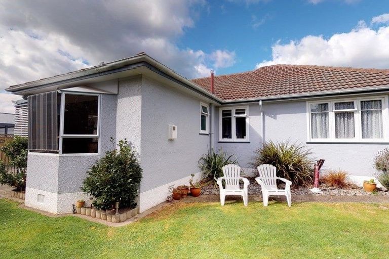 Photo of property in 25 George Street, Levin, 5510