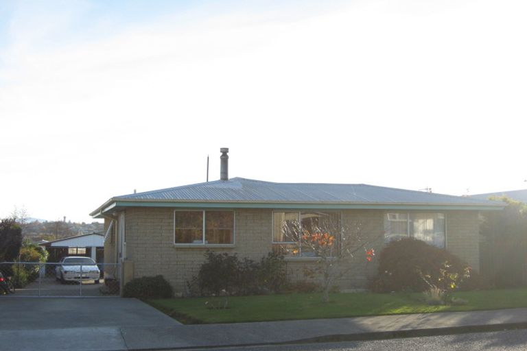 Photo of property in 1 Dale Crescent, East Gore, Gore, 9710