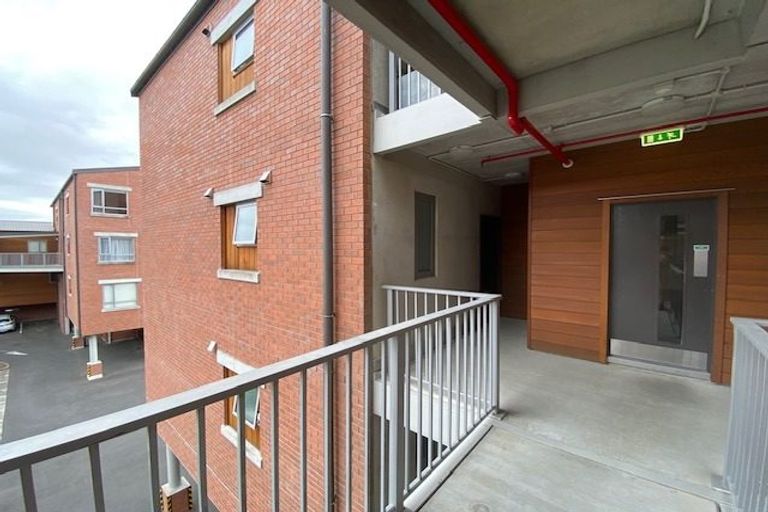 Photo of property in 201/160d Hobsonville Point Road, Hobsonville, Auckland, 0616