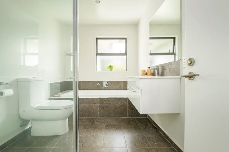 Photo of property in 32 Kawari Drive, Pegasus, 7612
