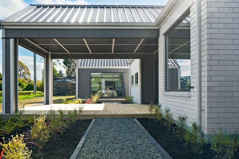 Photo of property in 73unit Ward Road, Hamurana, 3097