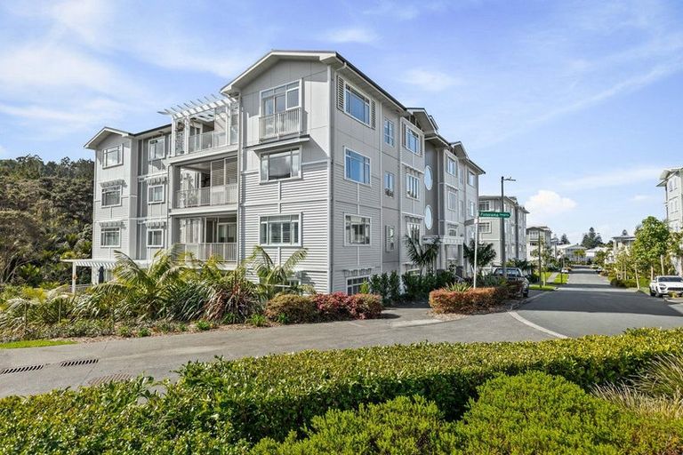Photo of property in 90 Eaves Bush Parade, Orewa, 0931