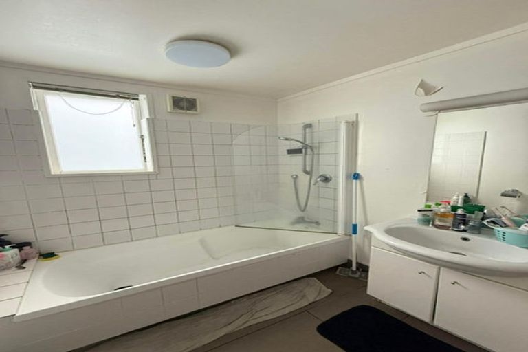 Photo of property in 221d The Terrace, Wellington Central, Wellington, 6011
