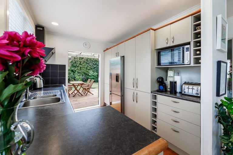 Photo of property in 13 Matapouri Road, Mangere Bridge, Auckland, 2022