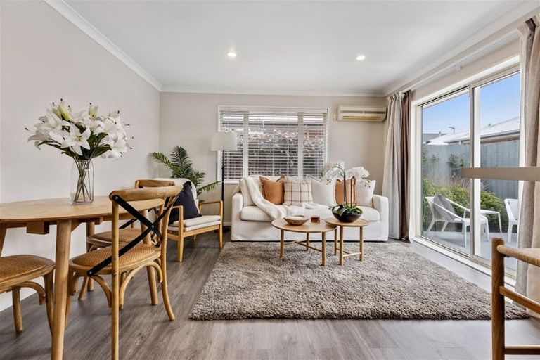 Photo of property in 2/633 Gloucester Street, Linwood, Christchurch, 8062