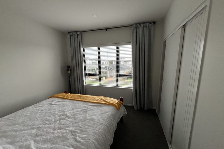 Photo of property in 15b Waka Ama Road, Karaka, Papakura, 2113