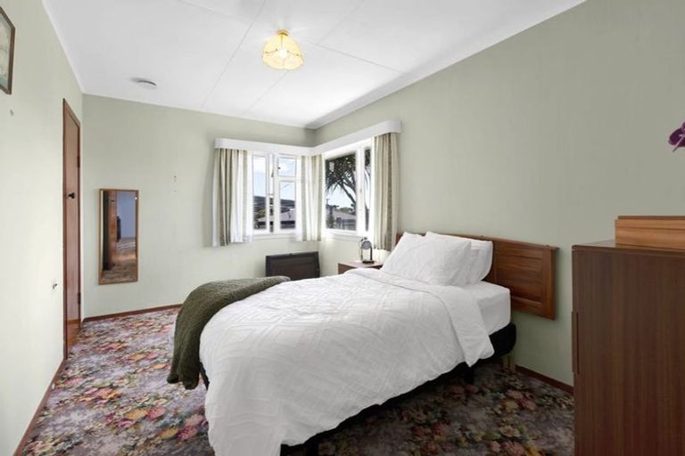 Photo of property in 9a Chilman Street, Strandon, New Plymouth, 4312