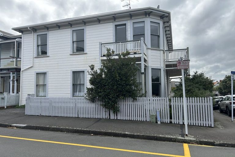 Photo of property in 10u1 Hobson Crescent, Thorndon, Wellington, 6011