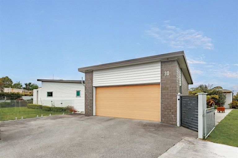 Photo of property in 30a Brougham Street, Westport, 7825