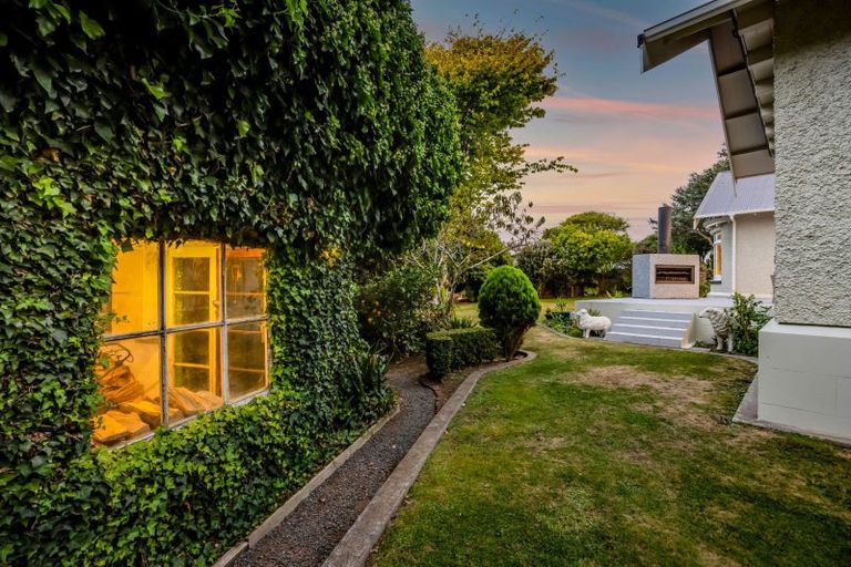 Photo of property in 49 Waihi Road, Hawera, 4610