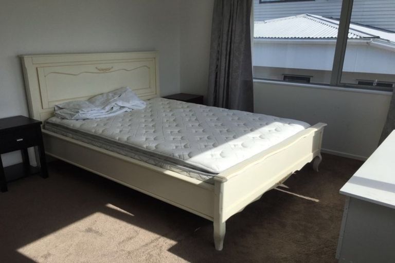 Photo of property in 38a Fairdene Avenue, Henderson, Auckland, 0610