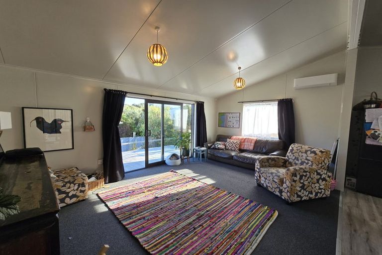 Photo of property in 90 Dimock Street, Titahi Bay, Porirua, 5022