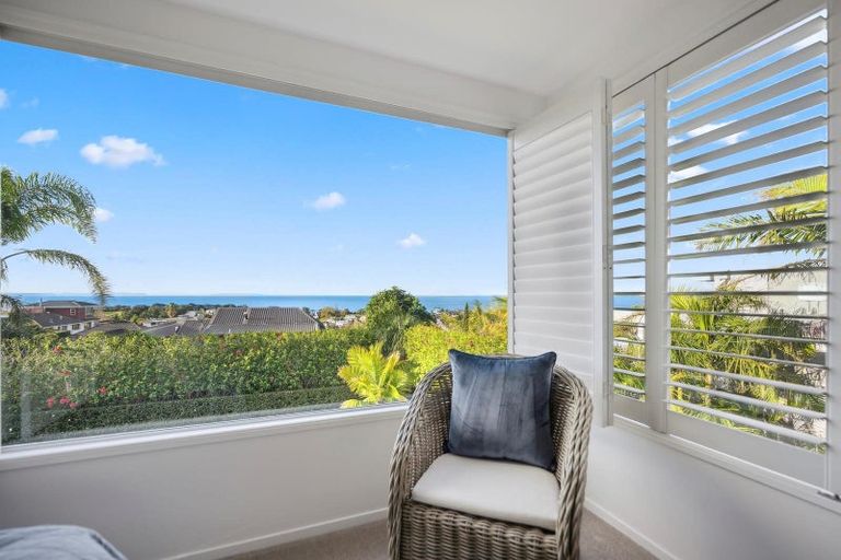 Photo of property in 12a Eastcliffe Road, Castor Bay, Auckland, 0620