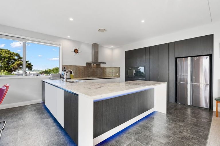 Photo of property in 17 Kanuka Road, Sandspit, Warkworth, 0982