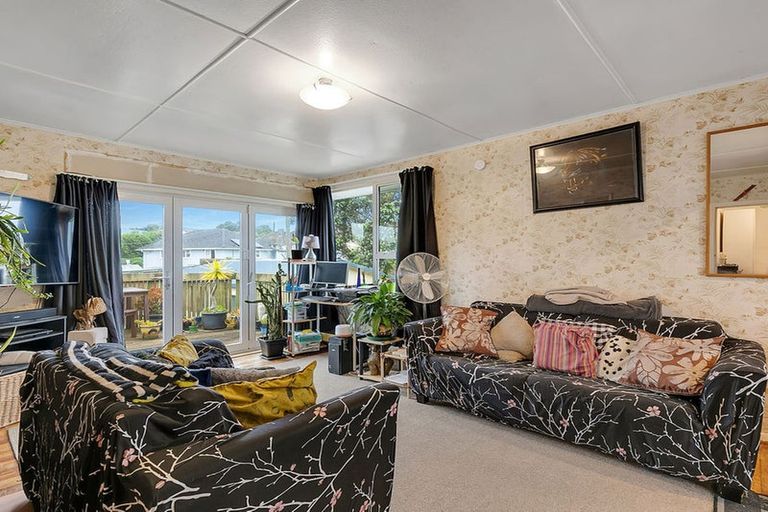 Photo of property in 19 Dimock Street, Titahi Bay, Porirua, 5022