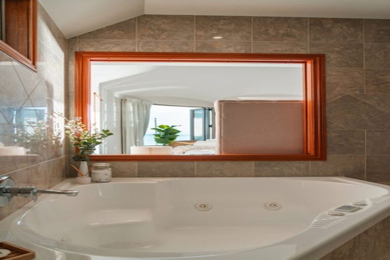 Photo of property in 20a Minnehaha Avenue, Takapuna, Auckland, 0622