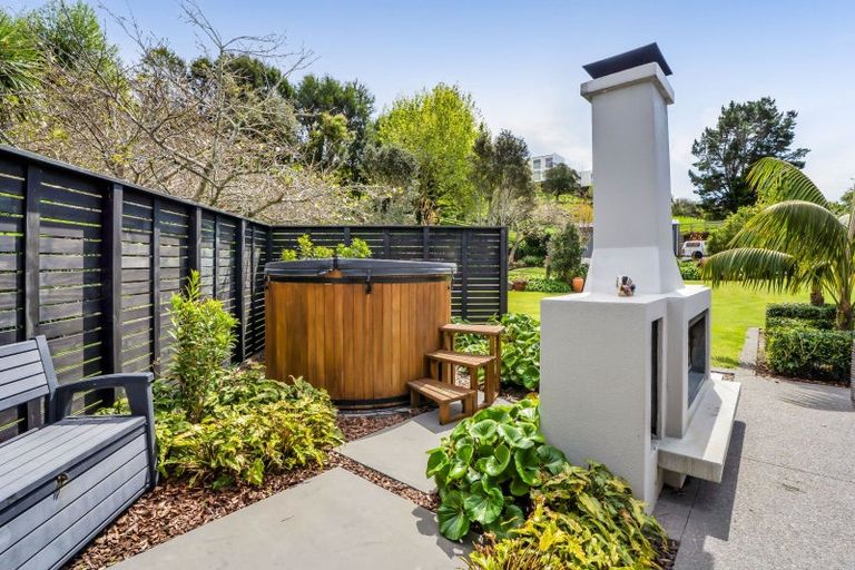 Photo of property in 371b Mangorei Road, Merrilands, New Plymouth, 4312