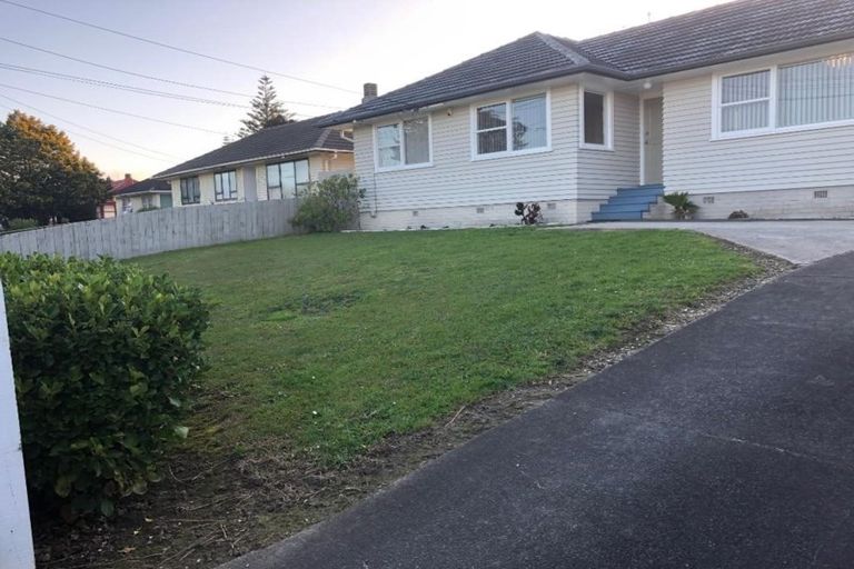 Photo of property in 7 Haddon Street, Mangere East, Auckland, 2024