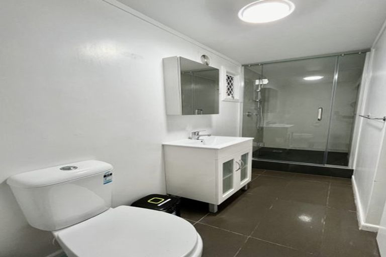 Photo of property in 277 Konini Road, Titirangi, Auckland, 0604