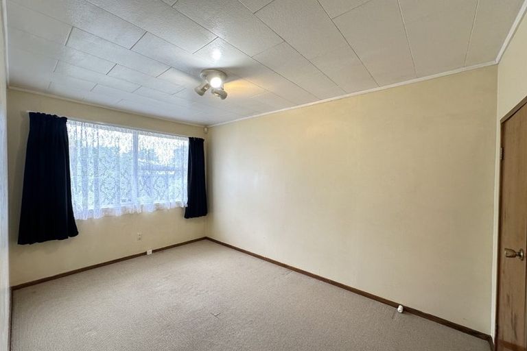 Photo of property in 12 Lynley Place, Pakuranga Heights, Auckland, 2010