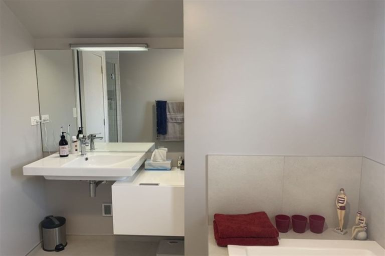 Photo of property in 98 Watford Street, Strowan, Christchurch, 8052