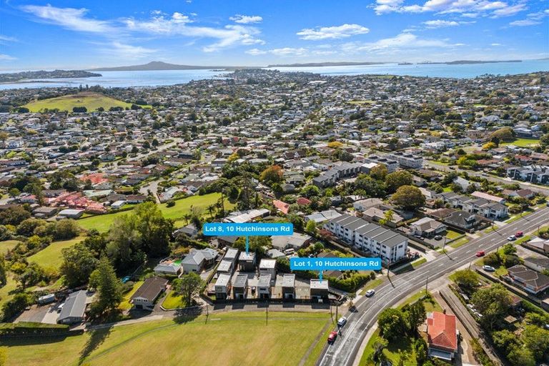 Photo of property in 2/10 Hutchinsons Road, Bucklands Beach, Auckland, 2014