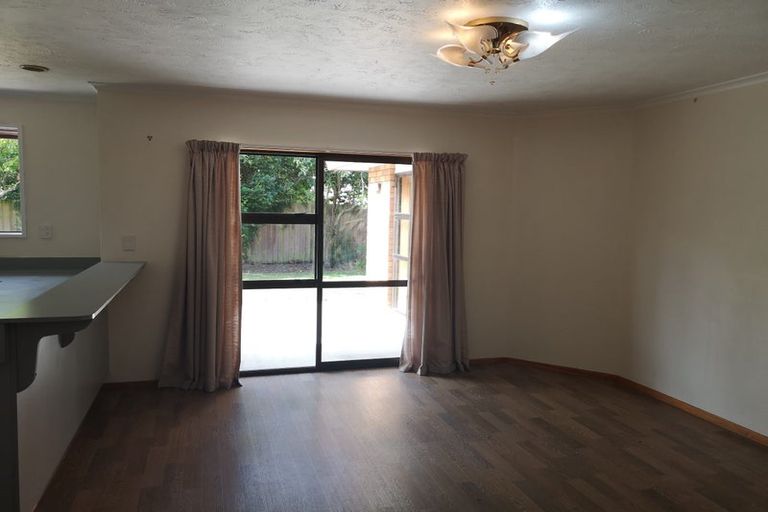 Photo of property in 59 Apsley Drive, Avonhead, Christchurch, 8042